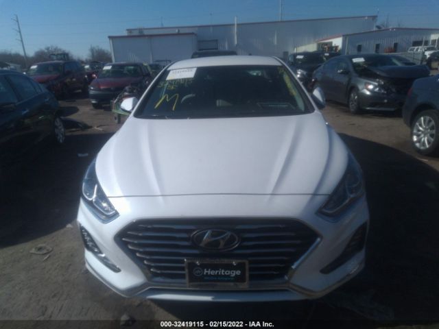 Photo 5 VIN: KMHE14L22KA090154 - HYUNDAI SONATA PLUG-IN HYBRID 