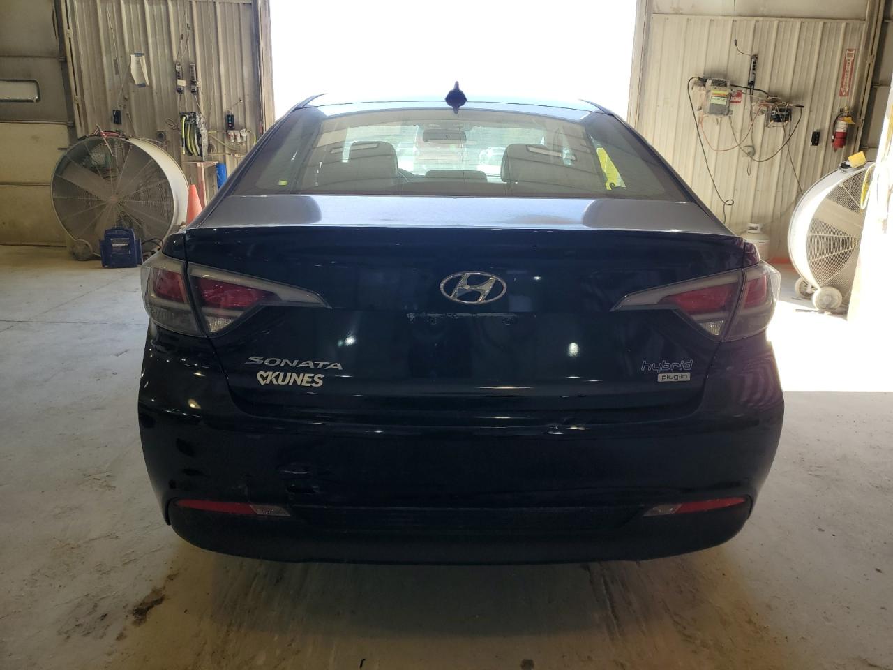 Photo 5 VIN: KMHE14L25HA045170 - HYUNDAI SONATA 