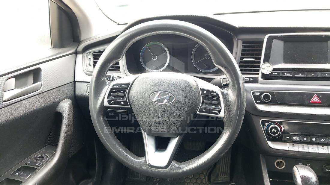 Photo 12 VIN: KMHE24136JA082016 - HYUNDAI SONATA 