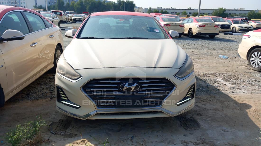 Photo 2 VIN: KMHE24137JA082087 - HYUNDAI SONATA 