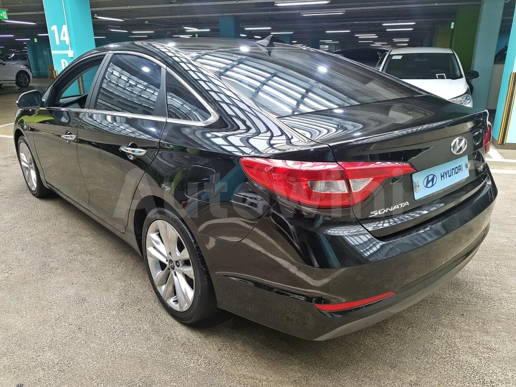 Photo 4 VIN: KMHE241AGHA339776 - HYUNDAI LF SONATA 