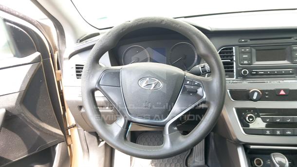 Photo 13 VIN: KMHE241G2HA347429 - HYUNDAI SONATA 