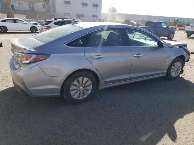 Photo 2 VIN: KMHE24L11GA012024 - HYUNDAI SONATA 