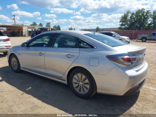 Photo 2 VIN: KMHE24L11GA013271 - HYUNDAI SONATA 