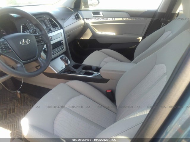 Photo 4 VIN: KMHE24L11GA041636 - HYUNDAI SONATA 