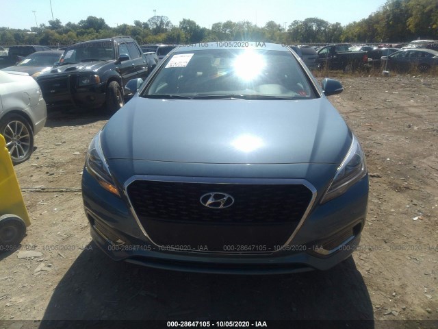 Photo 5 VIN: KMHE24L11GA041636 - HYUNDAI SONATA 