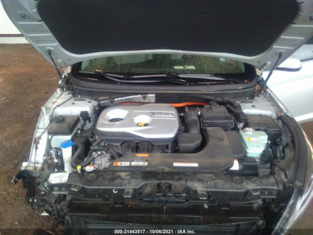 Photo 9 VIN: KMHE24L12GA022996 - HYUNDAI SONATA 