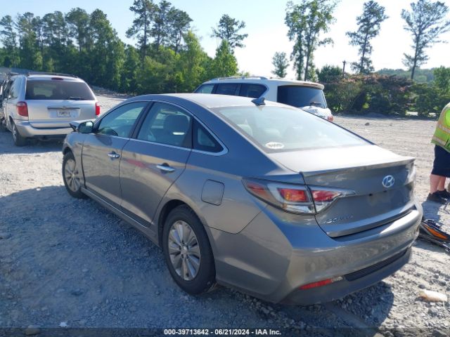 Photo 2 VIN: KMHE24L13HA057628 - HYUNDAI SONATA 