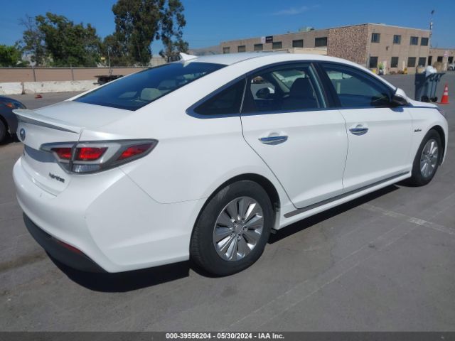 Photo 3 VIN: KMHE24L14GA029206 - HYUNDAI SONATA 