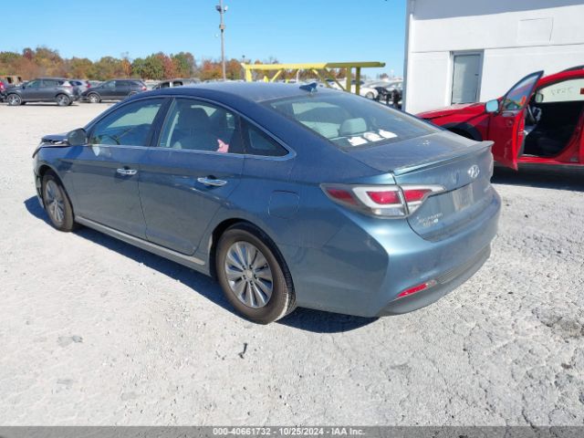 Photo 2 VIN: KMHE24L15GA015427 - HYUNDAI SONATA 