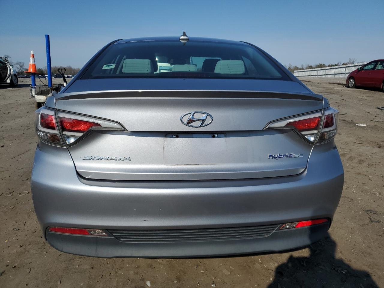 Photo 5 VIN: KMHE24L15GA025861 - HYUNDAI SONATA 