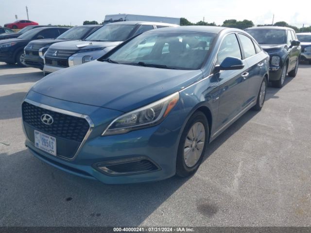 Photo 1 VIN: KMHE24L15GA038738 - HYUNDAI SONATA 