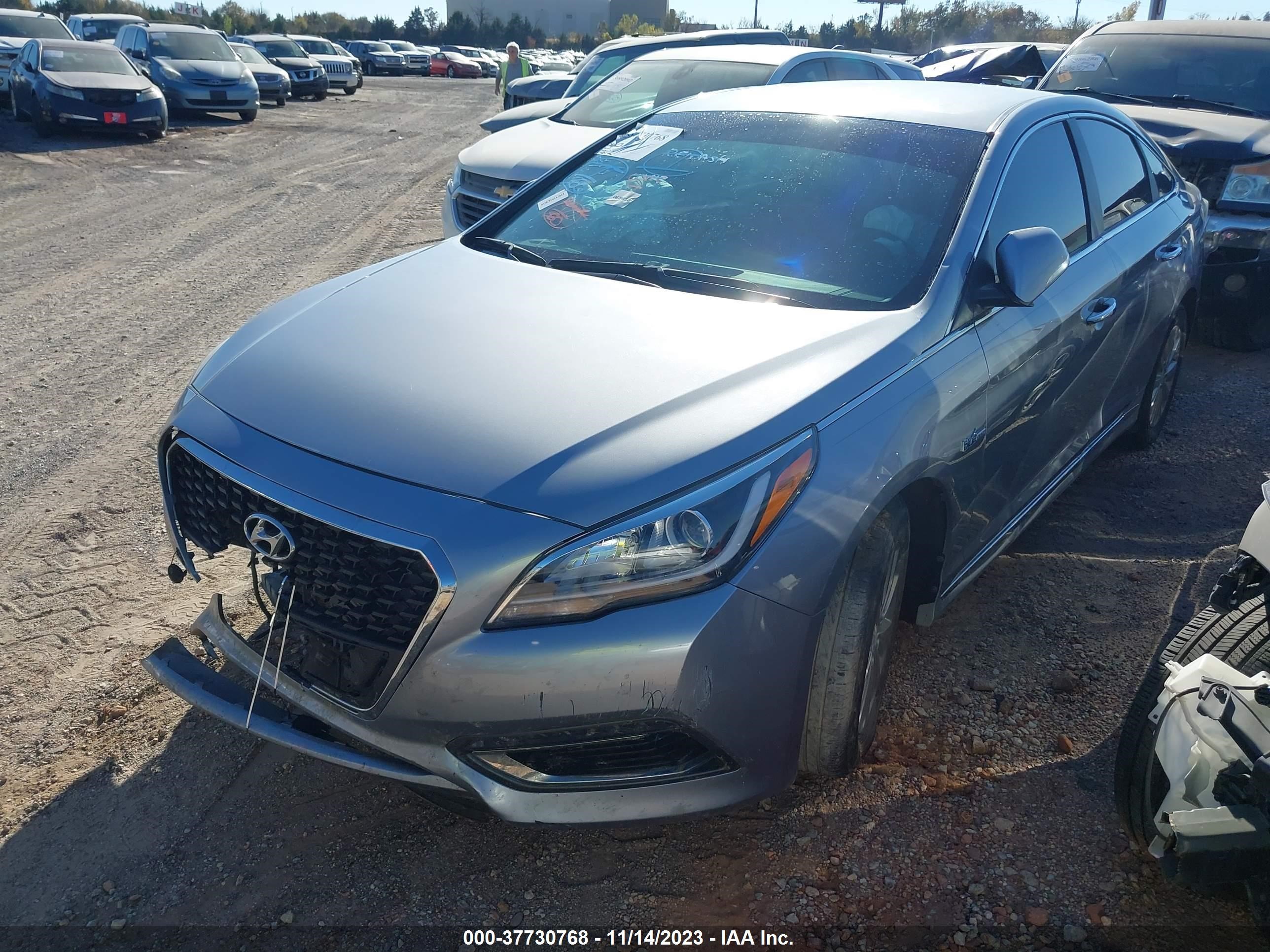 Photo 1 VIN: KMHE24L16GA009071 - HYUNDAI SONATA 