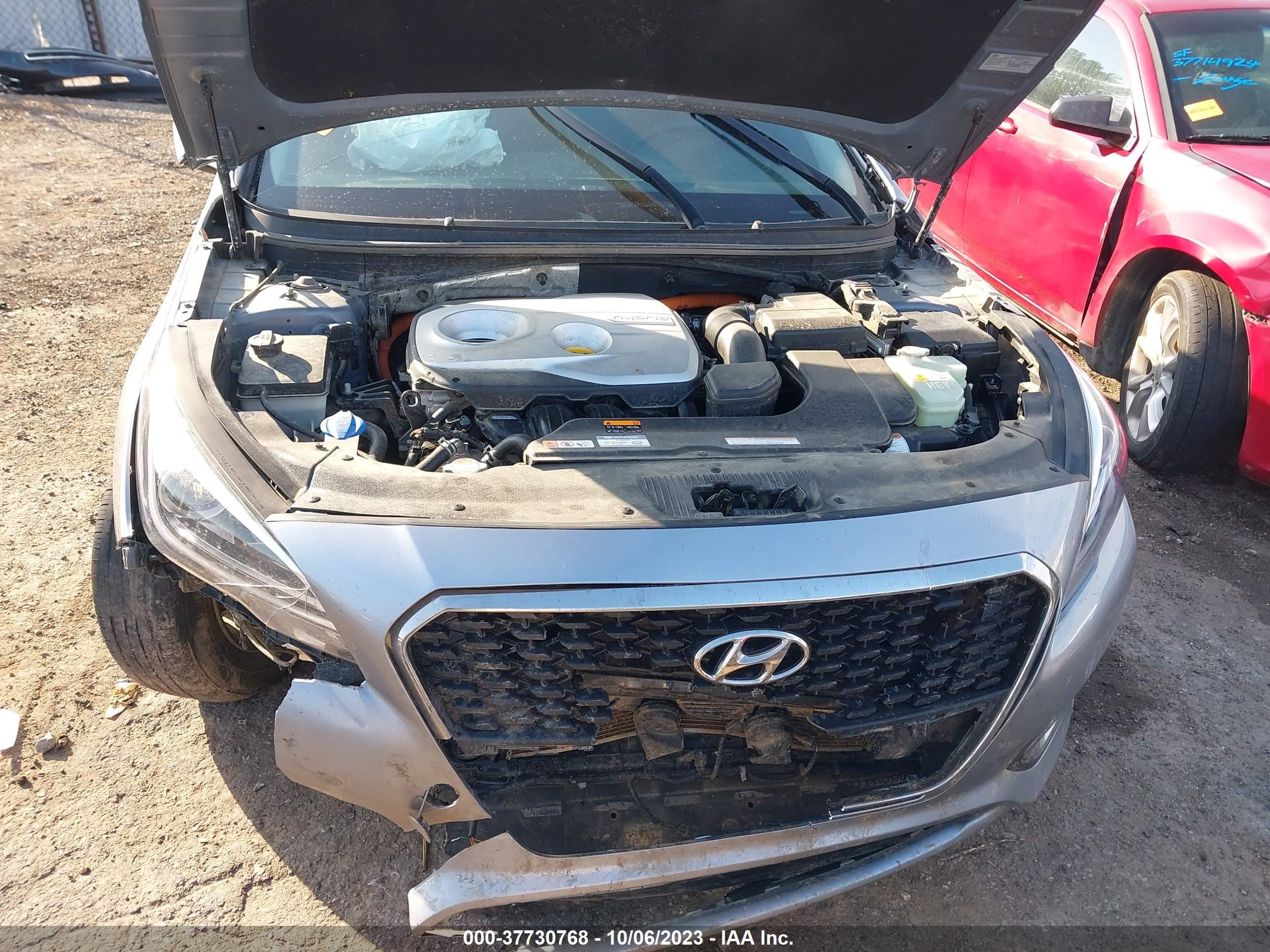 Photo 9 VIN: KMHE24L16GA009071 - HYUNDAI SONATA 