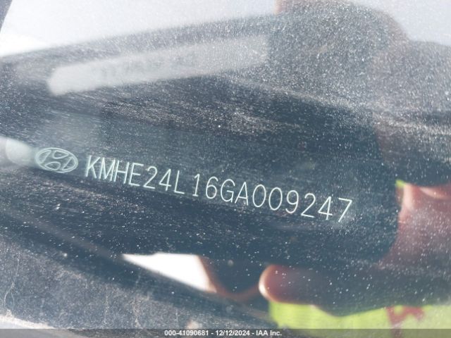 Photo 8 VIN: KMHE24L16GA009247 - HYUNDAI SONATA 