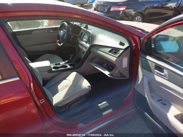 Photo 4 VIN: KMHE24L16GA015209 - HYUNDAI SONATA 