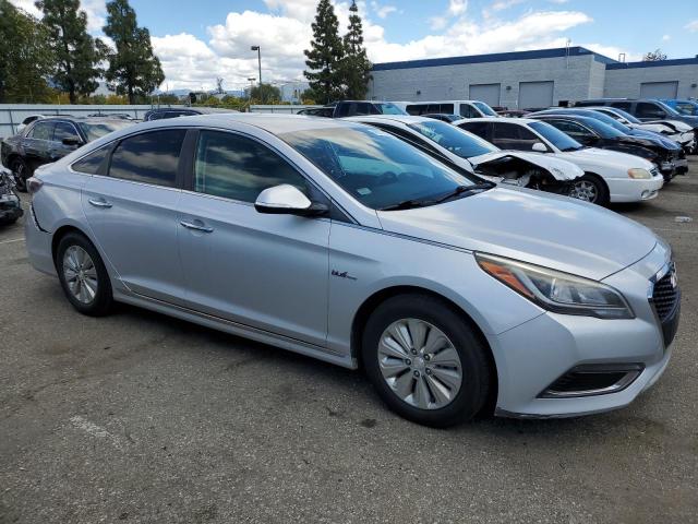 Photo 3 VIN: KMHE24L16GA023312 - HYUNDAI SONATA 