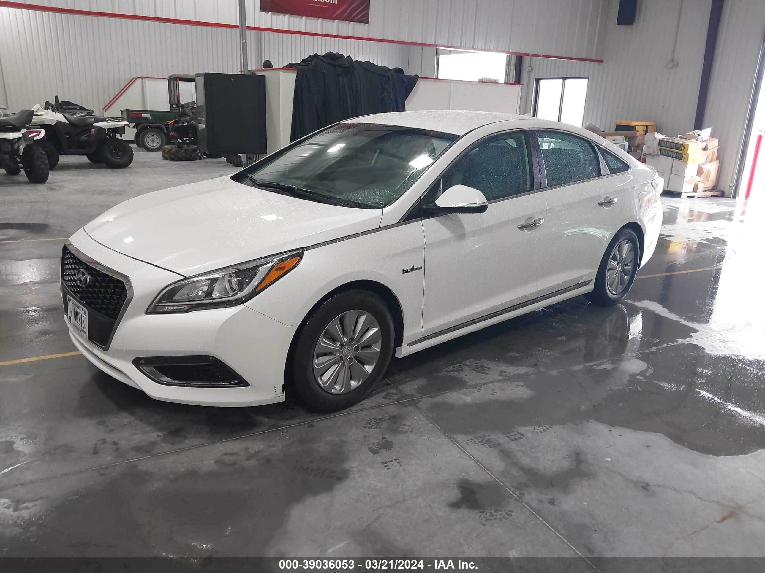 Photo 1 VIN: KMHE24L16GA031250 - HYUNDAI SONATA 