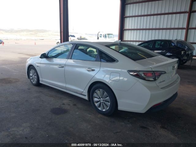 Photo 2 VIN: KMHE24L16GA041972 - HYUNDAI SONATA 