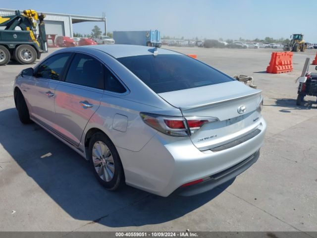 Photo 2 VIN: KMHE24L16HA044288 - HYUNDAI SONATA 