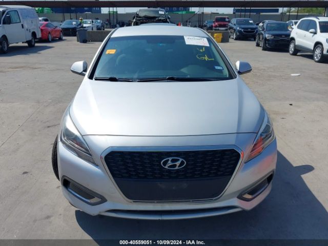 Photo 5 VIN: KMHE24L16HA044288 - HYUNDAI SONATA 