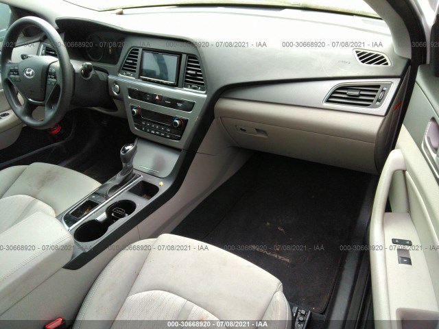 Photo 4 VIN: KMHE24L18GA013171 - HYUNDAI SONATA 