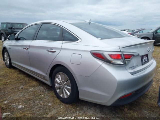 Photo 2 VIN: KMHE24L18GA016202 - HYUNDAI SONATA 