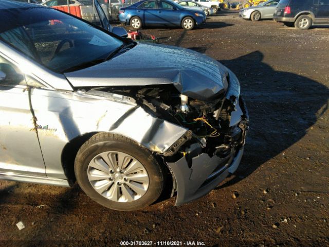 Photo 5 VIN: KMHE24L18GA016359 - HYUNDAI SONATA 