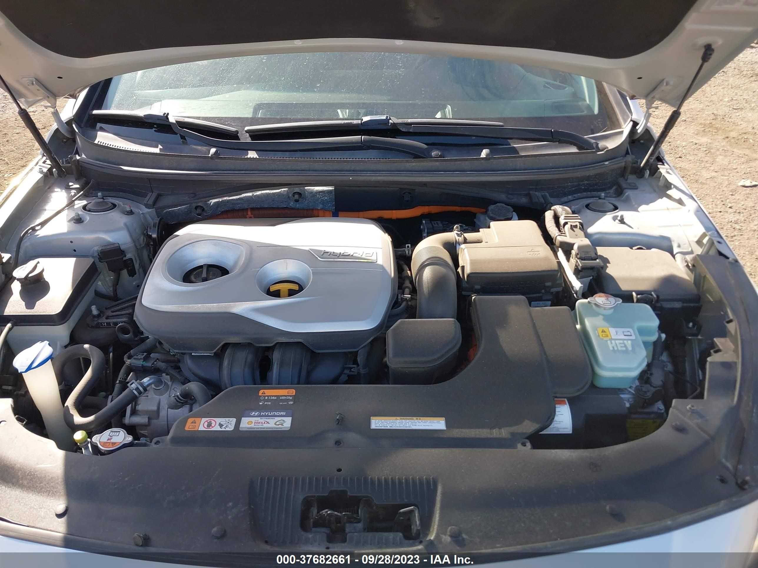 Photo 9 VIN: KMHE24L1XHA047713 - HYUNDAI SONATA 