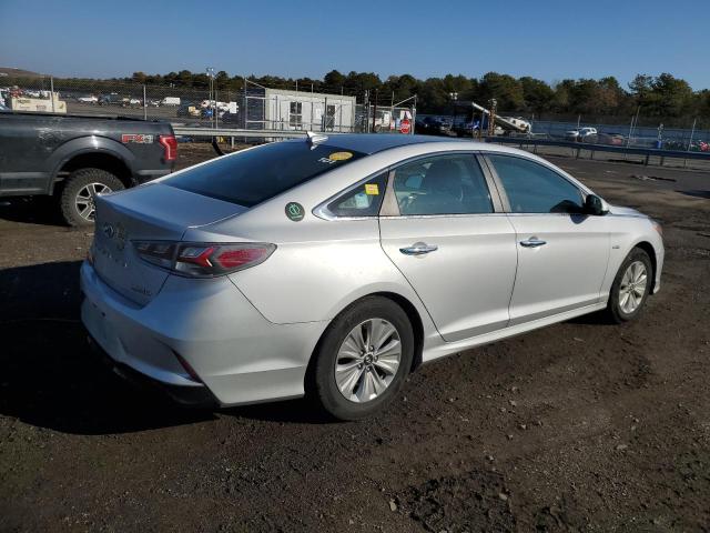 Photo 2 VIN: KMHE24L30KA092670 - HYUNDAI SONATA HYB 