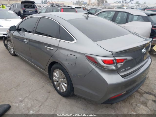 Photo 2 VIN: KMHE24L31HA062313 - HYUNDAI SONATA 