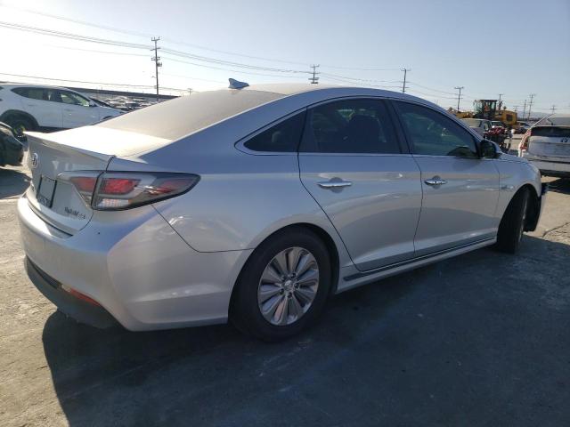 Photo 2 VIN: KMHE24L32HA061316 - HYUNDAI SONATA 