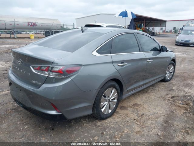 Photo 3 VIN: KMHE24L36JA082336 - HYUNDAI SONATA 