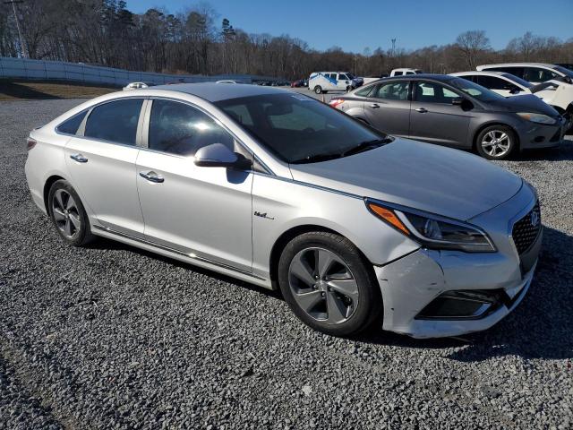 Photo 3 VIN: KMHE34L10GA031905 - HYUNDAI SONATA 