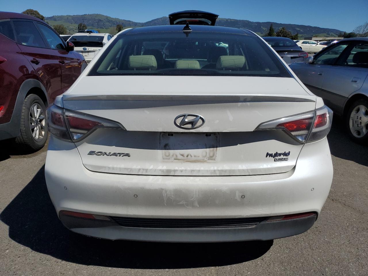 Photo 5 VIN: KMHE34L11GA028642 - HYUNDAI SONATA 