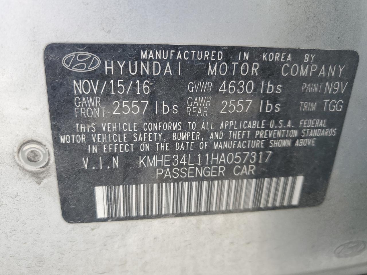 Photo 11 VIN: KMHE34L11HA057317 - HYUNDAI SONATA 