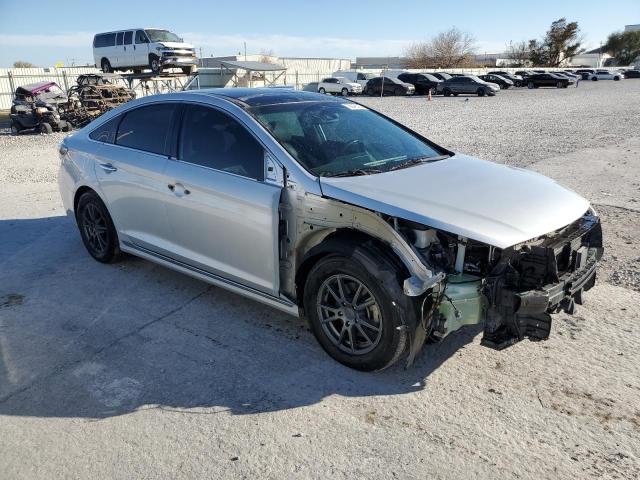 Photo 3 VIN: KMHE34L12GA026799 - HYUNDAI SONATA 