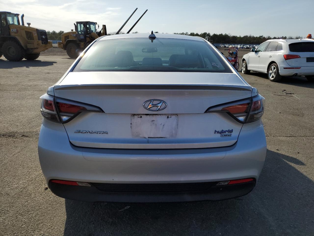 Photo 5 VIN: KMHE34L17GA018164 - HYUNDAI SONATA 