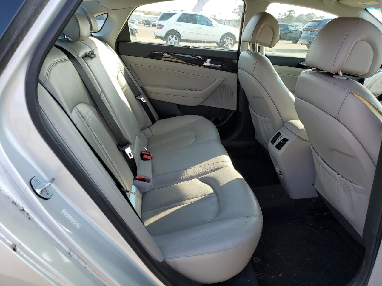 Photo 9 VIN: KMHE34L17GA018164 - HYUNDAI SONATA 