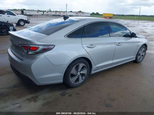 Photo 3 VIN: KMHE34L18GA010171 - HYUNDAI SONATA 