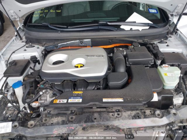 Photo 9 VIN: KMHE34L18GA010171 - HYUNDAI SONATA 