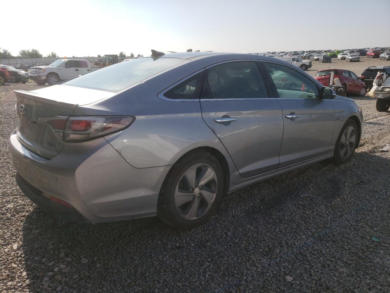 Photo 2 VIN: KMHE34L18HA051918 - HYUNDAI SONATA 