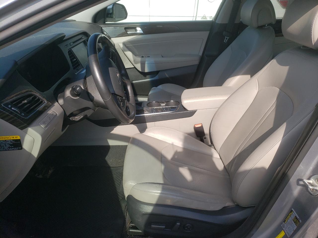 Photo 6 VIN: KMHE34L18HA051918 - HYUNDAI SONATA 