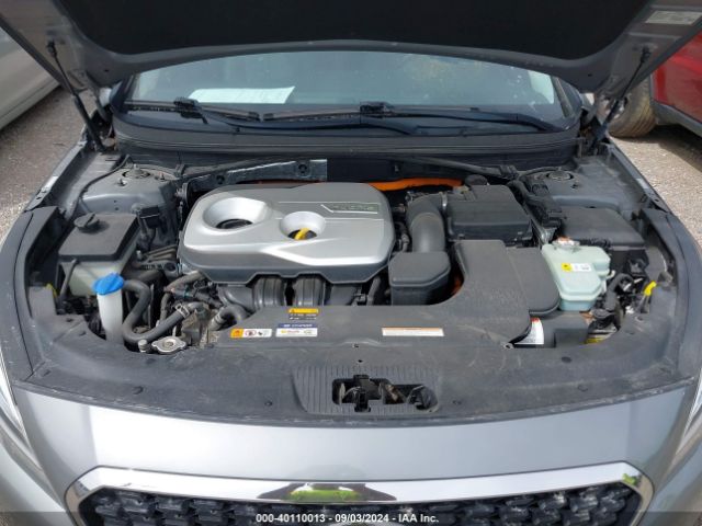 Photo 9 VIN: KMHE34L18HA505758 - HYUNDAI SONATA 