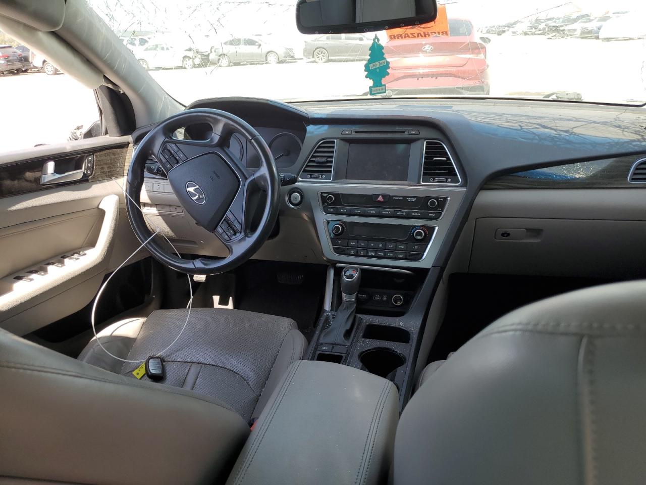 Photo 7 VIN: KMHE34L19HA047957 - HYUNDAI SONATA 