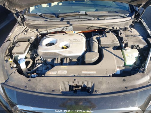 Photo 9 VIN: KMHE34L1XGA014724 - HYUNDAI SONATA 