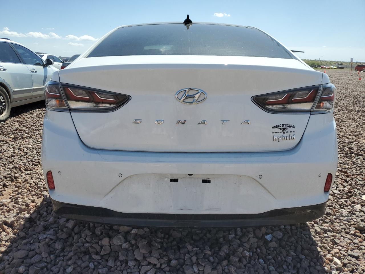 Photo 5 VIN: KMHE34L37KA093411 - HYUNDAI SONATA 