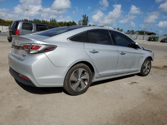 Photo 2 VIN: KMHE34L38HA067845 - HYUNDAI SONATA HYB 