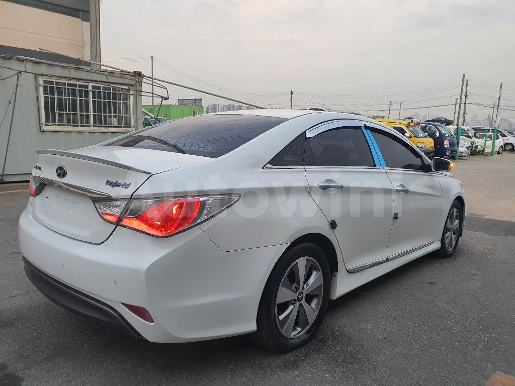 Photo 4 VIN: KMHEB415BCA054024 - HYUNDAI SONATA HYBRID 