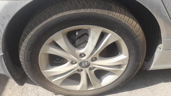 Photo 31 VIN: KMHEB41C0CA403874 - HYUNDAI SONATA 